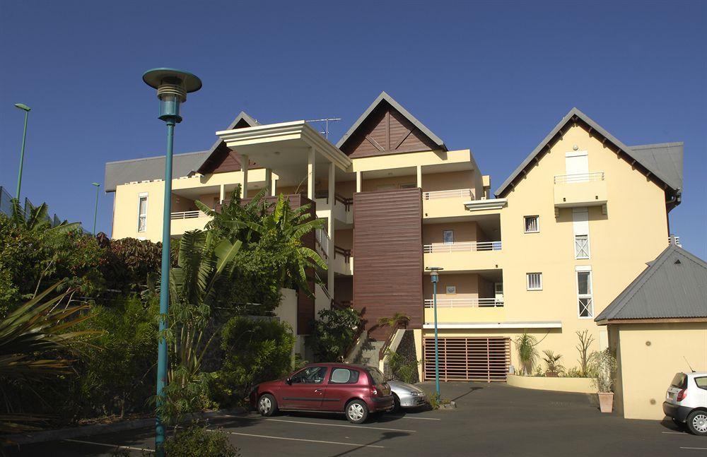 Le Kerveguen Hotel Saint-Gilles-les Bains Exterior foto