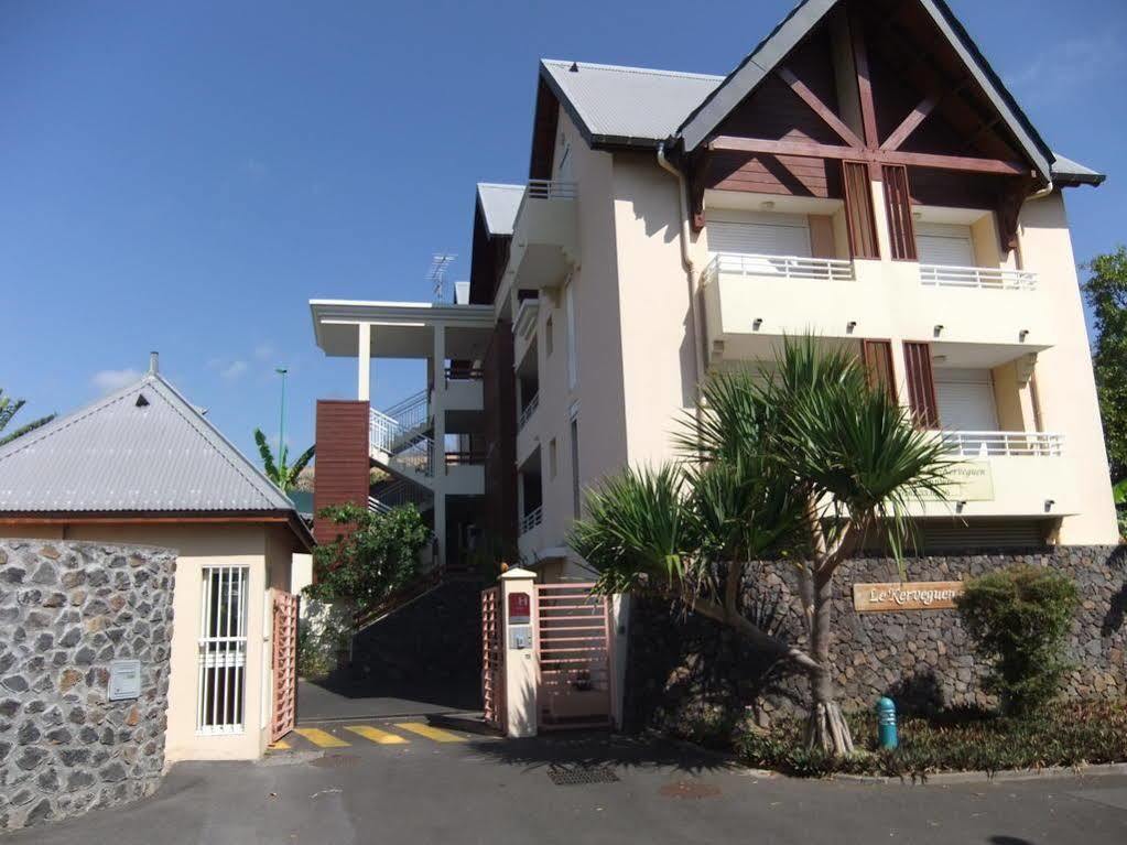 Le Kerveguen Hotel Saint-Gilles-les Bains Exterior foto